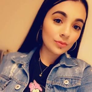 Meet your Posher, Elyzabeth